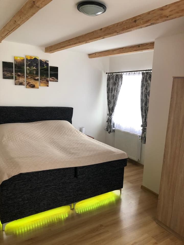 חדר בקומת הקרקע (1)