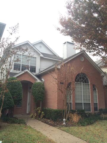 North Dallas Rental gallery image 2