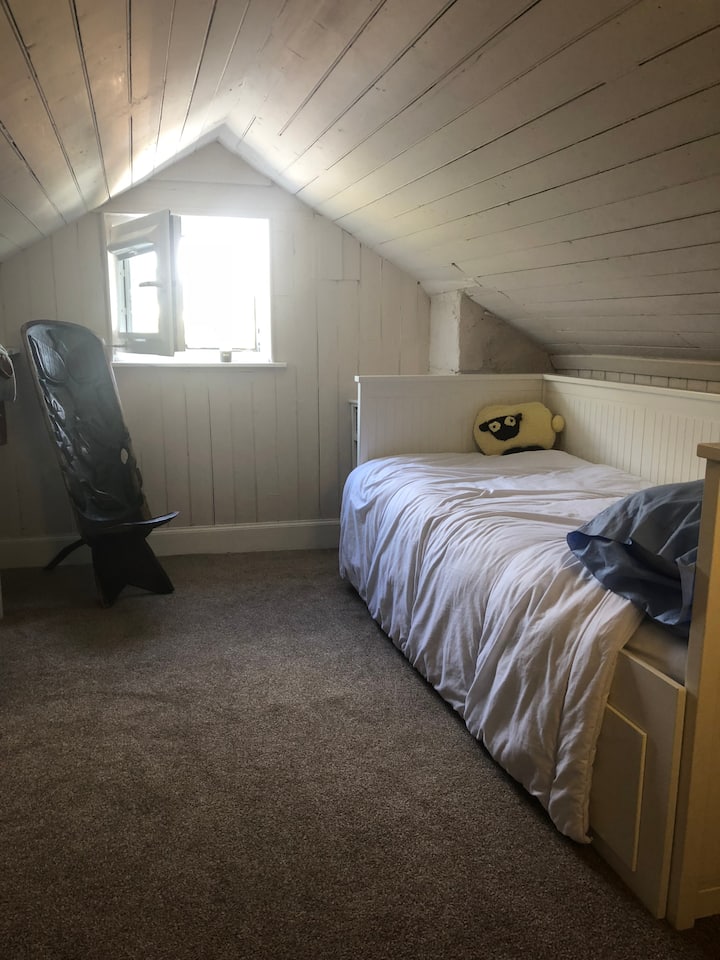 ห้องนอนแบบลอฟท์ 1