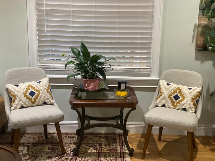 Casa Gables. Great Location By University Of Miami - Coral Gables, FL