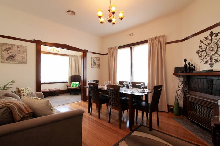 Hopkins on Charles -4 bedroom/2 bathroom Residence gallery image 3