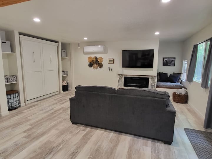 Დაათვალიერეთ საცხოვრებელი/საძილე სივრცე