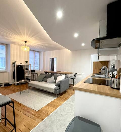 Annonce Airbnb populaire: Unique - Family Aparthotel à Montbéliard
