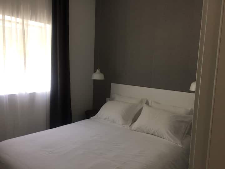 غرفة النوم 2