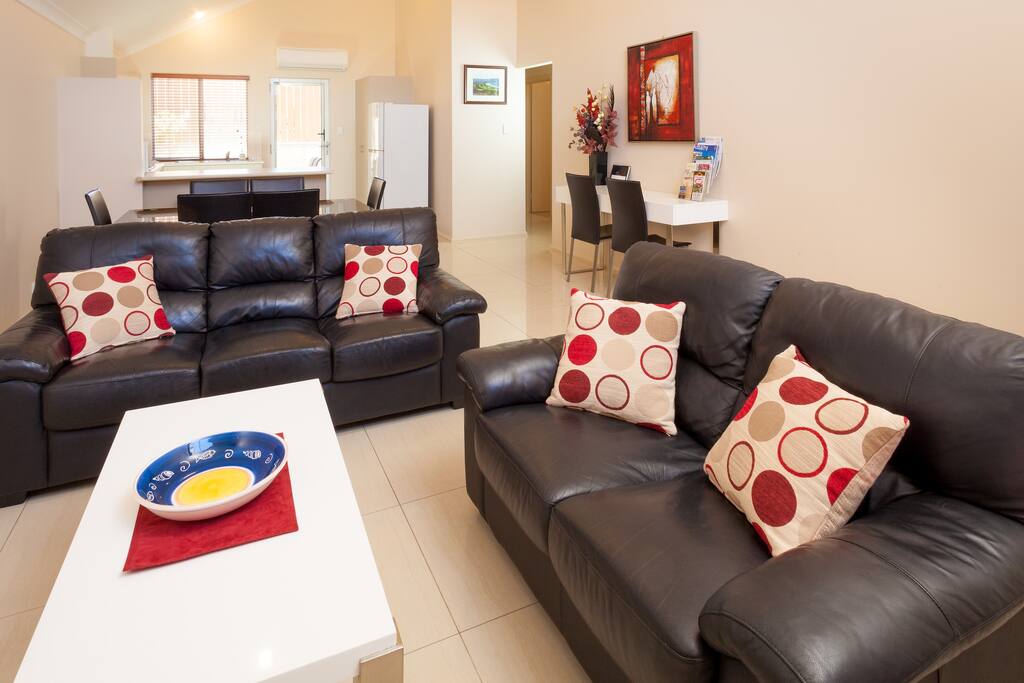Spacious comfortable Lounge