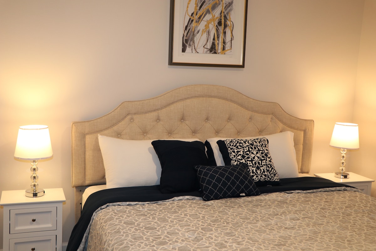 带2米宽双人床的卧室