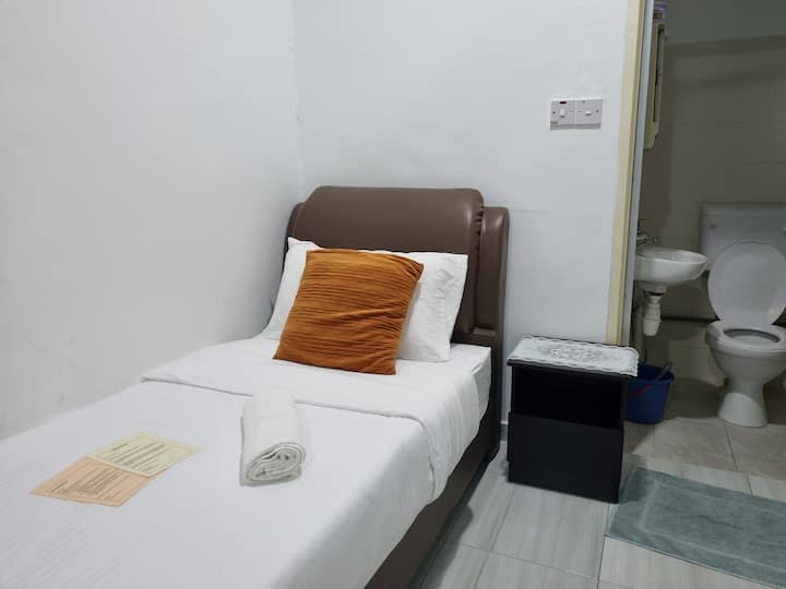 غرفة النوم 2