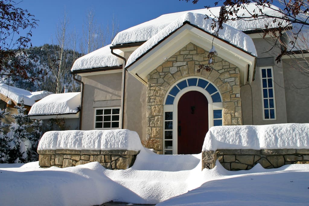 It's Winter and the snow is here in bunches!
