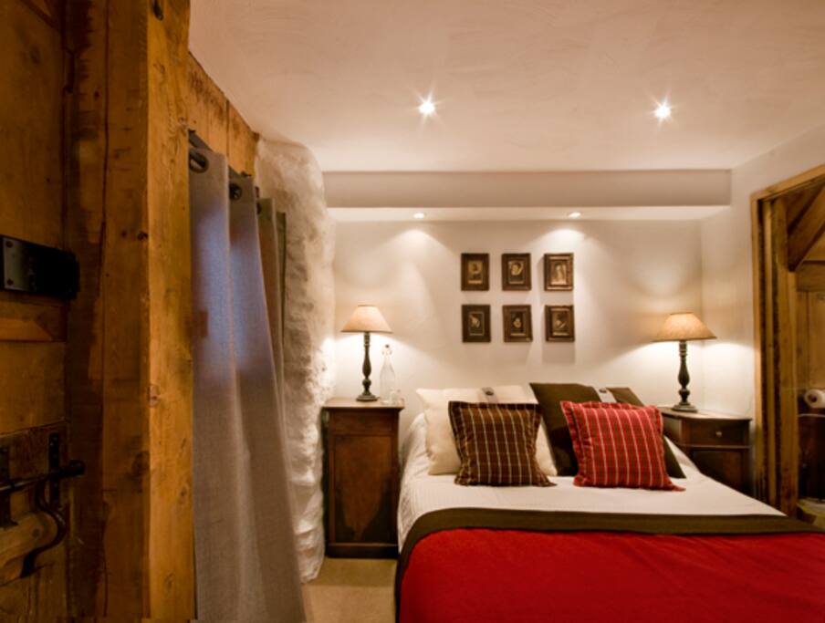 Room Two double en suite