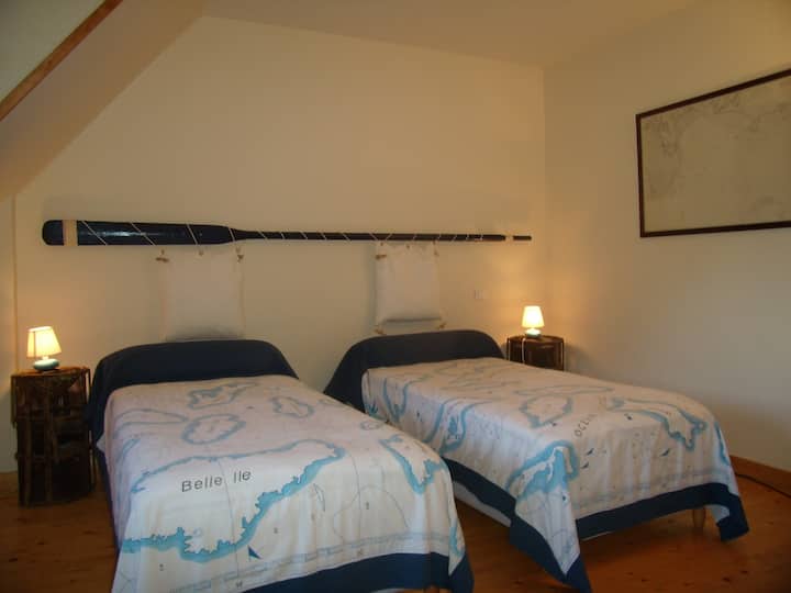 ห้องที่สอง