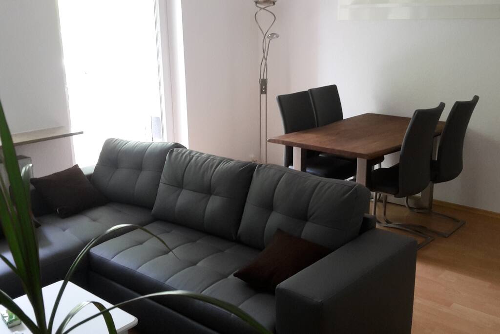 Wohnzimmer / living room