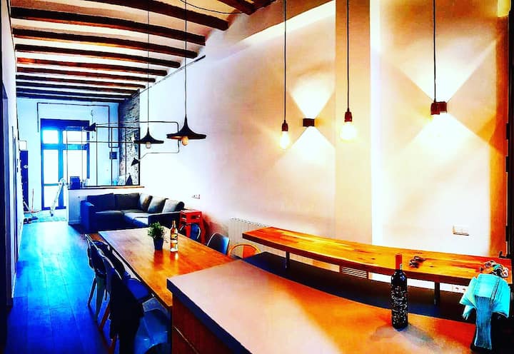 Triplex House Recently Renovated - 150sq. Meters - Barcelona