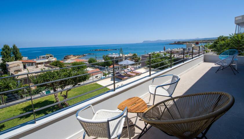 Xenia Villa A, Kalamaki,Chania,100m from the beach gallery image 4