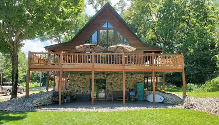 Lake Freeman Vacation Rentals & Homes - Indiana, United States | Airbnb