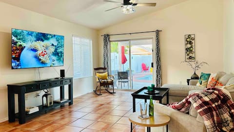 Top Airbnb: King bd Camelback Ranch Glendale stadium 3 bd pool in Maryvale