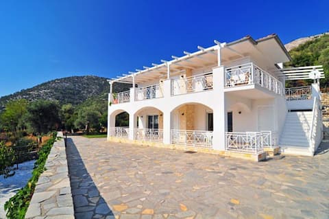 Villa Diana Thassos - private pool & barbeque