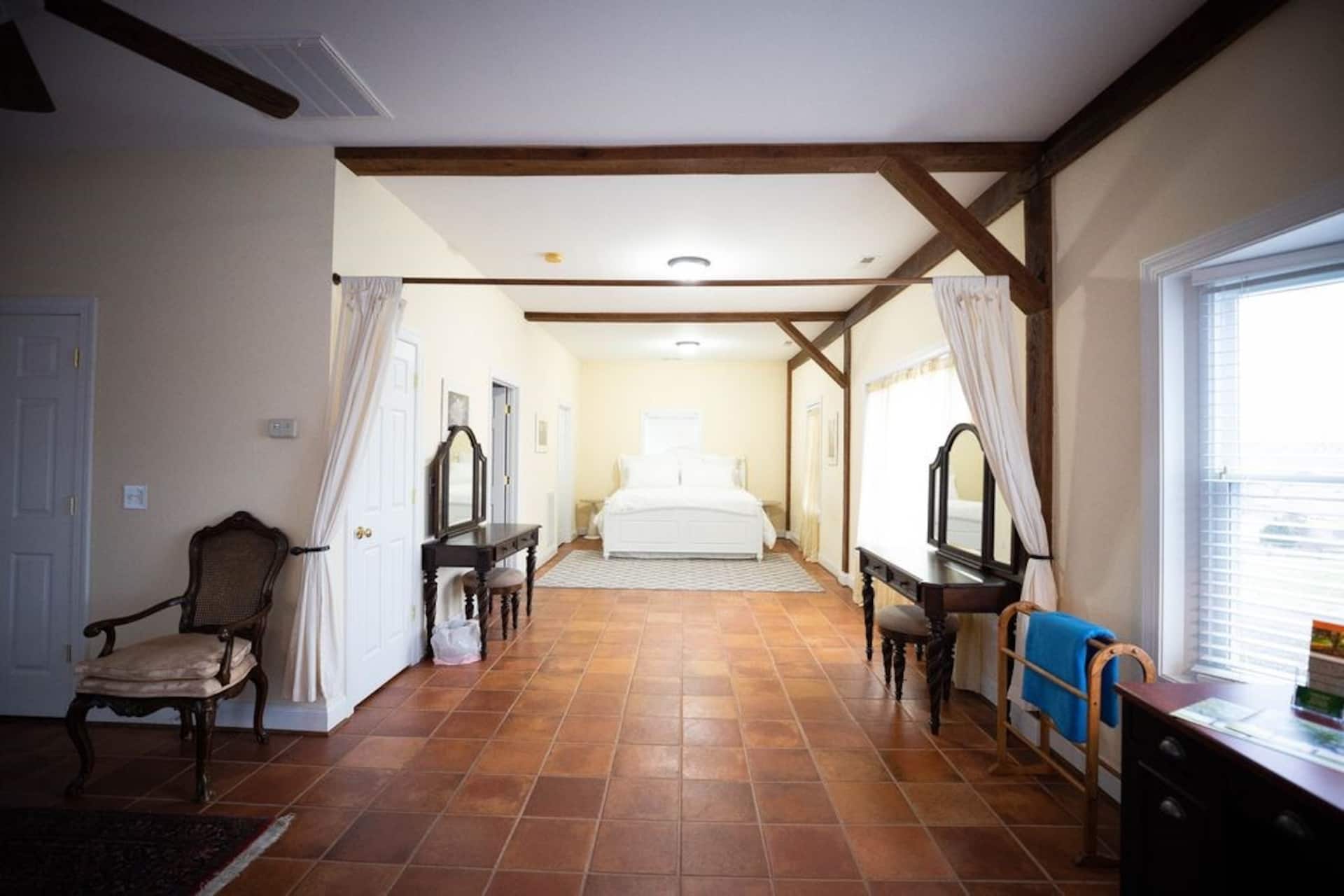 Cottage romantique sur domaine rural spectaculaire avec des courts de tennis, Spa — photo 4