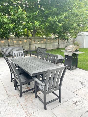 Portsmouth / Newport House, 1 mile from beach gallery image 5