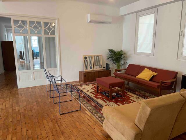 Spacious apartment in center gallery image 3