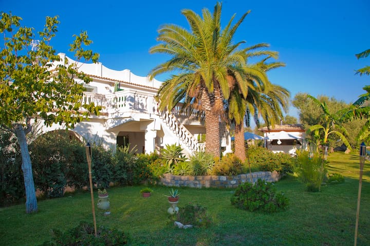 Villa Augusta (Max 20 People)