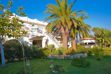 Villa Augusta (Max 20 People)