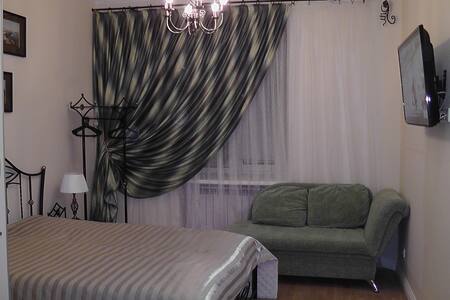 Современная квартира-студия в центр