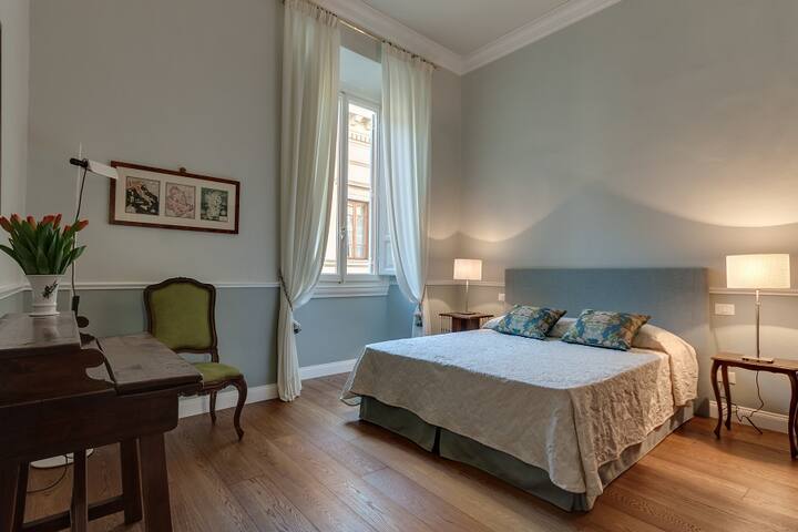 BEAUTIFUL AND ELEGANT APARTMENT gallery image 2