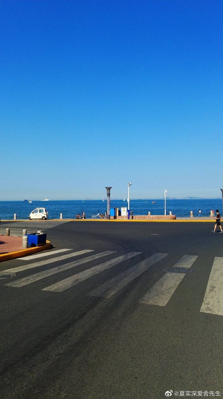 海水浴场滨海复式loft 独门独院家庭休闲聚会 步行两分钟至海边 可赶海 近超市市场餐馆 Lofts For Rent In Yantai Shandong China