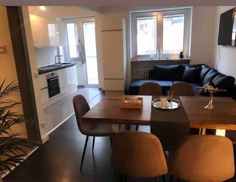 Erfolgreiche Airbnb-Immobilie: FreeWIFI Central CITY-FLAT DÜSSELDORF in Friedrichstadt