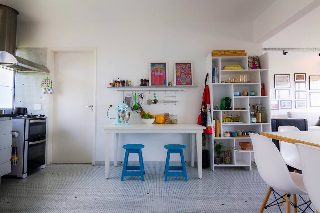 Well spaced kitchen.
