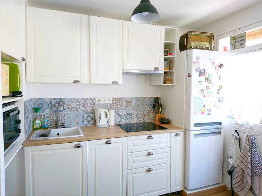 American Kitchen fully equiped