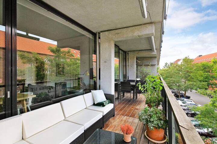 Lux 105 m², balcony, FREE priv. parking, EVcharger gallery image 2