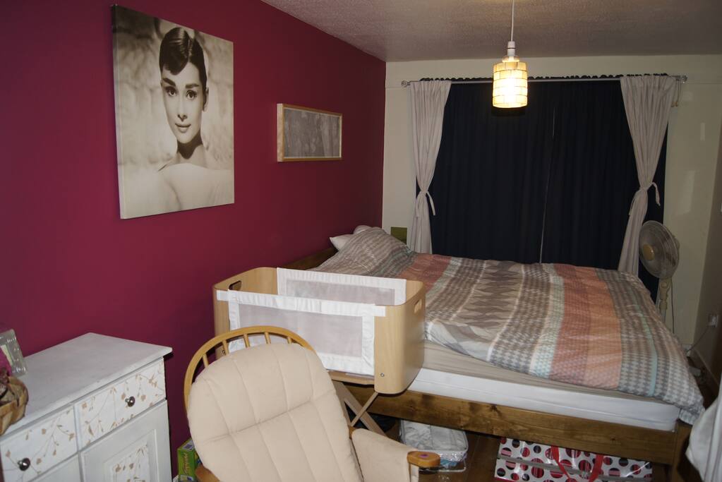 Main bedroom (cot will be removed).
