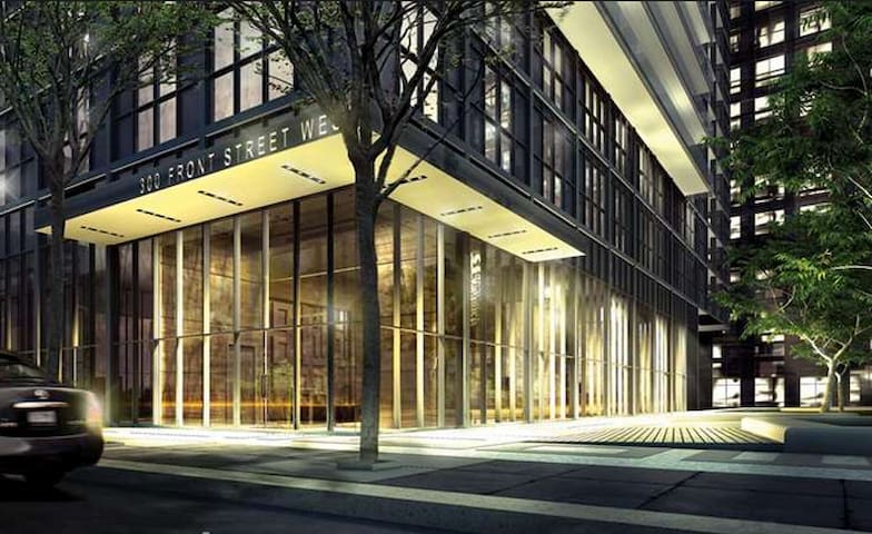 Luxury Suite in Toronto's Entertainment District