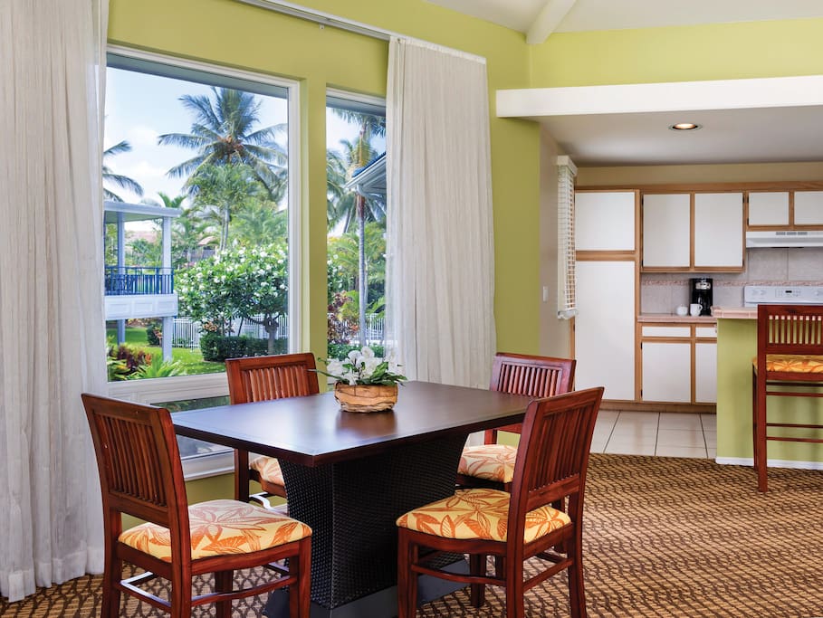 Wyndham Mauna Loa Village - Dining and Kitchen