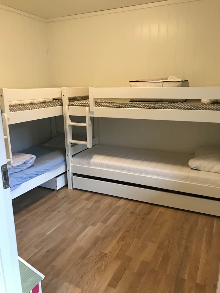 ห้องนอน 3 มี 4 เตียง