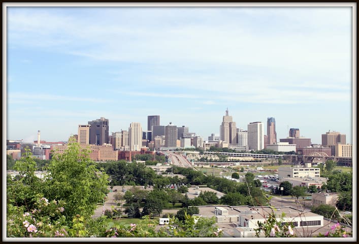 French 2nd Empire Mansion – Wedding HQ and 4 Baths gallery image 2