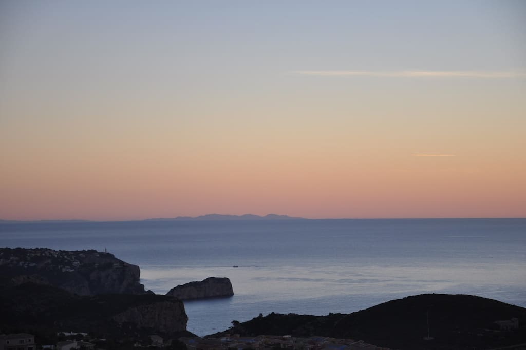 Vue de la terrasse sur Ibiza