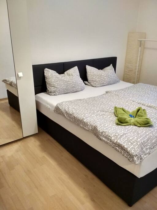 Kingsize Boxspringbed in a separate bedroom