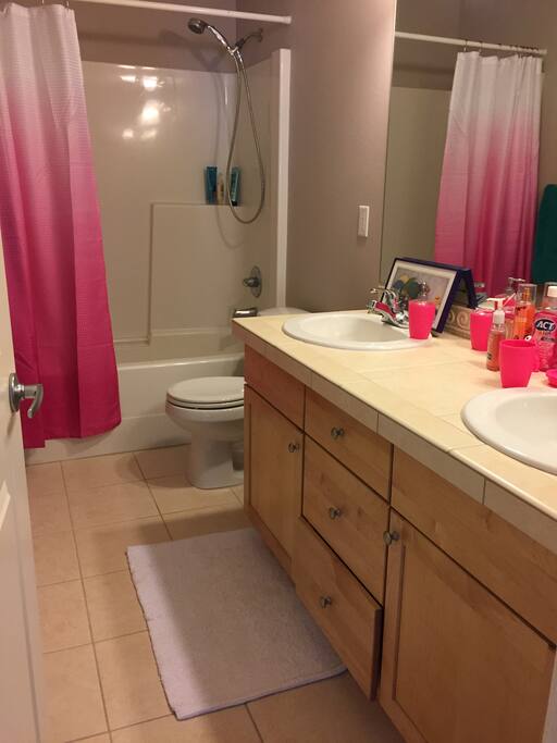 Second upstairs bathroom.