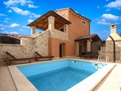 "2014" Villa for 4 people with pool