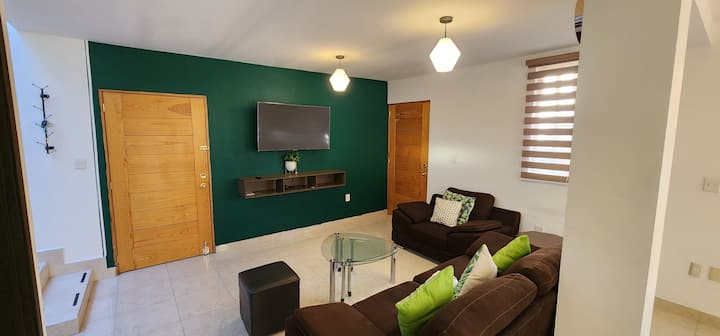 Casa Miel. Familiar, Acogedor, Amplio Y Funcional - Guanajuato