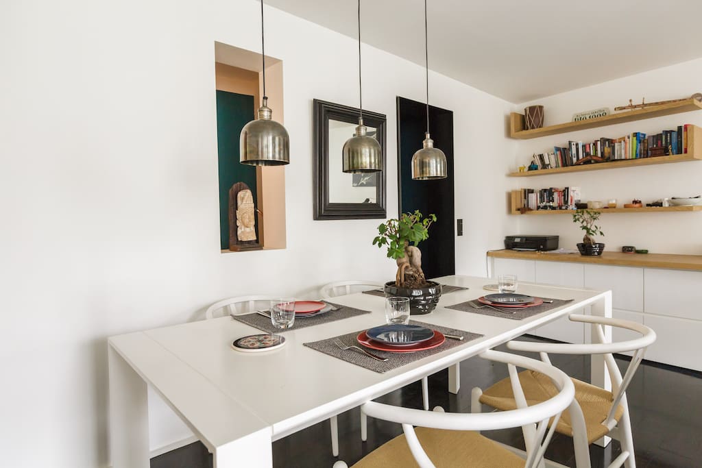 Salle à manger pour 8 personnes max