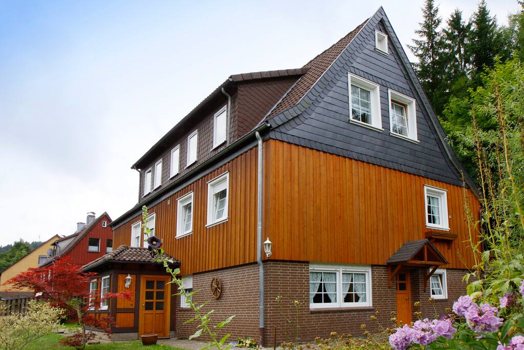 Außenansicht Sommer