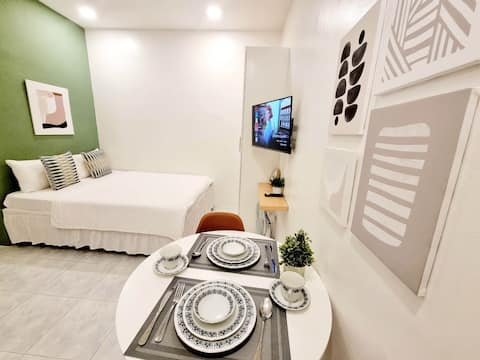 Cozy Nordic Style with Wi-fi,  Netflix & Parking