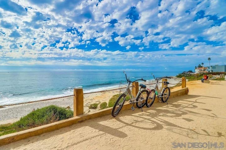 La Jolla.. 2 Blocks to Windansea Beach Sleeps 4-9