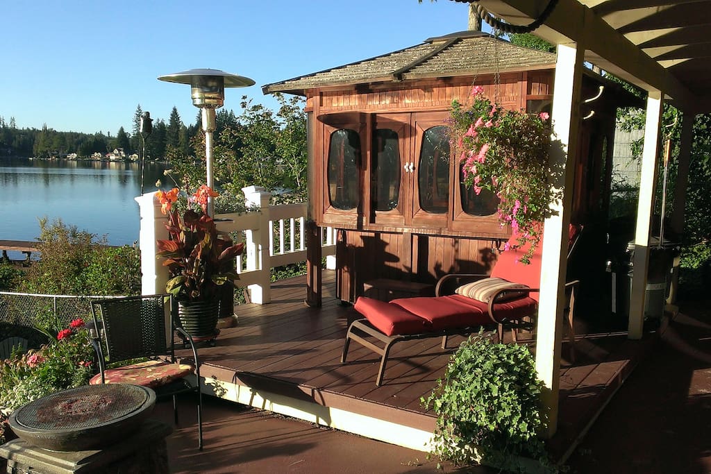 Private Hot tub and deck.