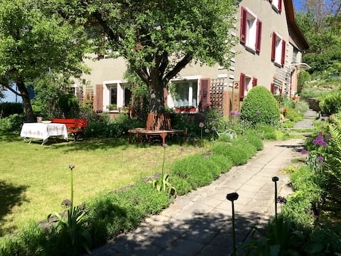 Leistungsstarkes Airbnb: May Fleuri-apt. near the old town/beautiful garden in Konstanz