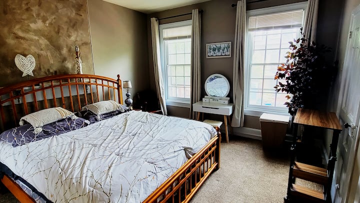 Spacious bed room