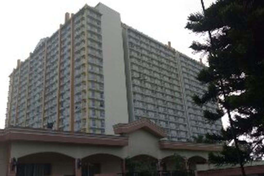 Cityland Condo back view (infront of Olivarez University, Tagaytay)